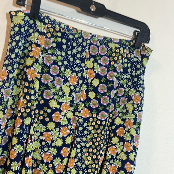 Tribal Floral A Line Pleated Knee Length Skirt Size 6 - Picture 2 of 4